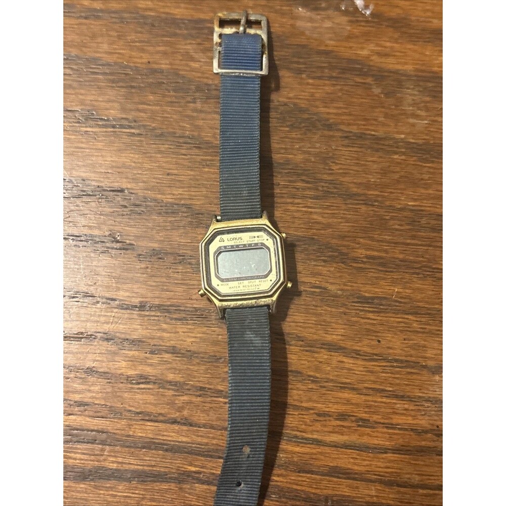 Rare Vintage Lorus Ladies Digital Watch WATER RESISTANT W207-501A A0 Not working